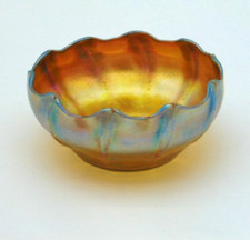 L.C. Tiffany Favrile Iridescent Art Glass Low Bowl with Textured Surface — listing 3
