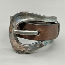 Uno de 50 Silver-Tone Swan Buckle Cuff Bracelet — listing 3