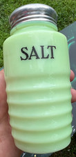 Vintage Jadeite Ribbed Beehive Salt/Spice Shaker Jar, 4 inches tall (No Lid) — listing 4