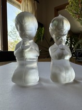 Fenton Praying Boy and Girl Figurine Pair, Custard/Uranium Glass, 4 inches — listing 4