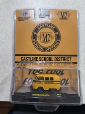 M2 Machines Auto-Thentics 1960 VW Delivery Van EMPI Equipped 1:64 Diecast — listing 4