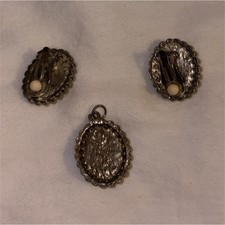 Vintage Oval Floral Cameo Pendant with Reverse-Painted Rose Motif Under Domed Glass — listing 6