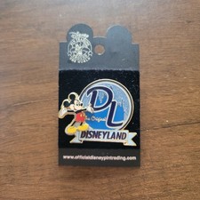 Disney Official Trading Pin - Classic Black & White Mickey Mouse — listing 3
