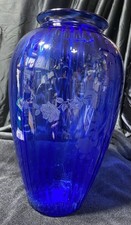 Cobalt Blue Optic Ribbed Footed Glass Vase — listing 5