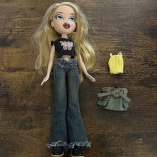 Bratz Doll with Blonde Hair, Graphic Tee & Black Cargo Pants — listing 4