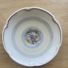Royal Doulton Burnham Oval Vegetable Serving Bowl — listing 2