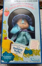 Kenner Blueberry Muffin Doll (Flat Hands Variant) with Bonnet & Comb — listing 2