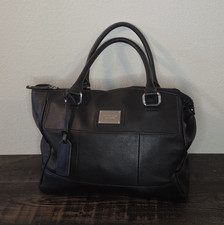 Tignanello Black Leather Shoulder Bag — listing 2