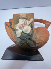 Roseville Pottery Magnolia Blue Cornucopia Vase — listing 2