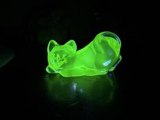 Green Uranium Glass Sitting Persian Cat Figurine, 5 inches