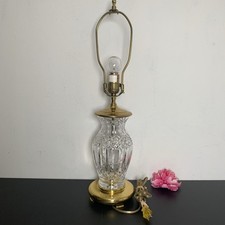 Cut Lead Crystal Table Lamp with Pinwheel Star Pattern and Brass-Tone Fittings — listing 3