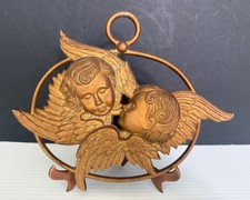 Italian Winged Cherub Wall Plaque with Floral Garland — listing 3