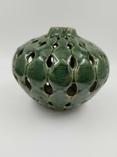 Vintage Chinese/Asian Green Glazed Pottery Fan-Shaped Reticulated Flower Vase / Wall Pocket — listing 4
