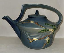 Roseville Pottery Snowberry Pattern Teapot with Lid (Green/Orange)