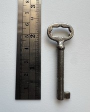 Antique Skeleton Keys (5) with Small Decorative Brass Trinket/Treasure Chest Box — listing 2