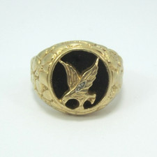 Men's Yellow Gold Nugget-Style Ring with Black Onyx and Diamond Cluster — listing 3