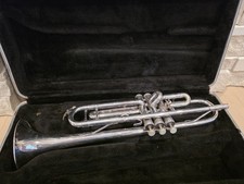 King Brass Bb Trumpet with Original Hardshell Case — listing 6