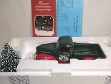 Franklin Mint Precision Models 1999 Christmas Truck 1940 Ford Pickup Franklin's Bait & Tackle — listing 4