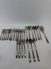 Pair of Vintage Ornate Floral-Pattern Serving/Tablespoons — listing 5