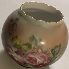 Vintage Hand-Painted Porcelain Rose Motif Small Dish / Nappy with Gold Rim, Made in Japan — listing 2