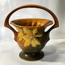 Roseville Pottery Clematis Pattern Handled Basket Vase, Rose/Brown — listing 5