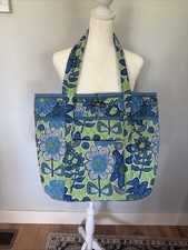 Vera Bradley Quilted Cotton Shoulder Bag in Doodle Daisy