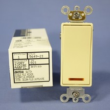 Leviton Decora Single Pole Grounding Lighted Rocker Switch, White, 15A-120V, Model 104-05611-2WS, listing 5