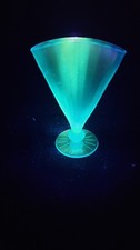 Vintage Blue Depression-Era Pressed Glass Fan Vase — listing 6