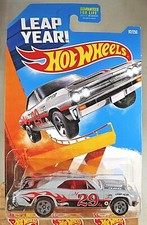 1969 Chevrolet Chevelle SS 1:64 Diecast Car, Silver with Black Roof — listing 5
