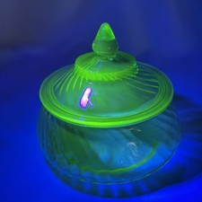 Vintage Uranium Green Depression Glass Covered Candy Dish with Acorn Finial — listing 5