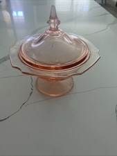 Vintage Pink Depression Glass Dinner Plate, 9 inch, Pressed Diamond & Daisy Button Pattern — listing 2