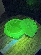 Vintage Uranium Glass Daisy & Button Rose Bowl, 2.5 inch, Yellow/Vaseline Glass — listing 2