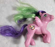My Little Pony G1 Pegasus 'Sugarberry' / Candy Cane Pattern Pony with Hasbro Hong Kong Hoof Stamp — listing 5