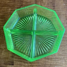 Vaseline Uranium Glass Divided Relish Tray in Pierced Metal Footed Holder, 7.5 inch — listing 4