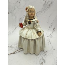 Menina Figurine Sculpture on Natural Stone Base, Meninas de Velázquez Style — listing 3