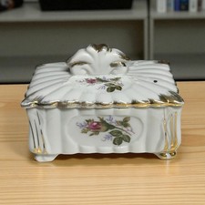 Vintage Porcelain Rose-Motif Covered Trinket / Powder Box, Scalloped Form — listing 6