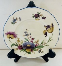 Black Knight Hohenberg Bavaria 'Hollywood' Pattern Porcelain Saucer with Green Border and Floral Center — listing 5