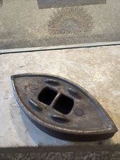 Antique Cast Iron Sad Iron with Detachable Handle — listing 4
