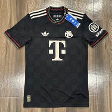 Adidas FC Bayern Munich 2018-19 Home Jersey with Champions League Badge, Size M — listing 3