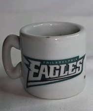Philadelphia Eagles NFL Miniature Ceramic Mug Vending Machine Charm — listing 3