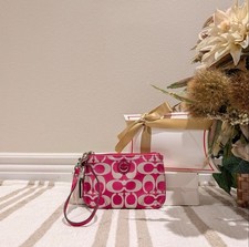 Coach Poppy Metallic Gold Leather Embossed Wristlet Wallet — listing 6
