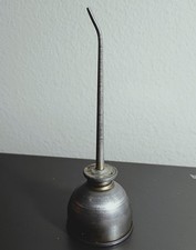 Antique Small Thumb-Pump Oil Can with Curved Spout, ~12 cm Tall — listing 5