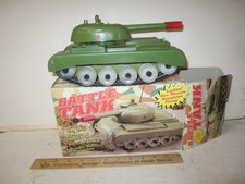 Vintage Battle Tank Battery-Operated Plastic Toy Tank in Box — listing 2