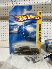 1969 Chevrolet Chevelle SS 1:64 Diecast Car, Silver with Black Roof