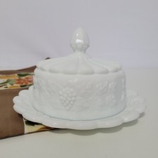 Westmoreland Paneled Grape Milk Glass Set - Pitcher, Gravy Boat with Underplate, and Footed Compote — listing 5