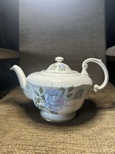 Paragon Bone China Teapot with Blue & Gold Lace Border and Floral Bouquet — listing 4