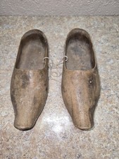 Antique Primitive Wooden Shoe Shine Box / Foot Stool with Cutout Handle