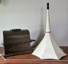 Antique Thomas Edison Standard Cylinder Phonograph with Metal Horn and Working Crank, Oak Case