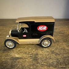 ERTL 1913 Ford Model T Delivery Van Die-Cast Coin Bank - IGA 'Across the USA' — listing 2