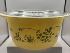 Vintage Pyrex 474-B 1.5 Qt Round Casserole with Lid, Gold Hex Signs / Cross-Stitch Pattern on White — listing 5